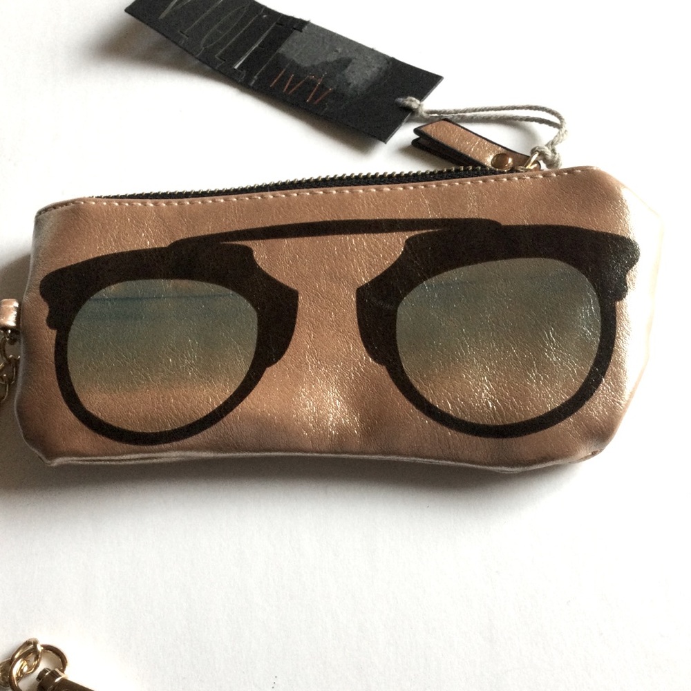 VIOLET RAY ROSE GOLD SUNGLASSES CASE WITH CHAIN NWT